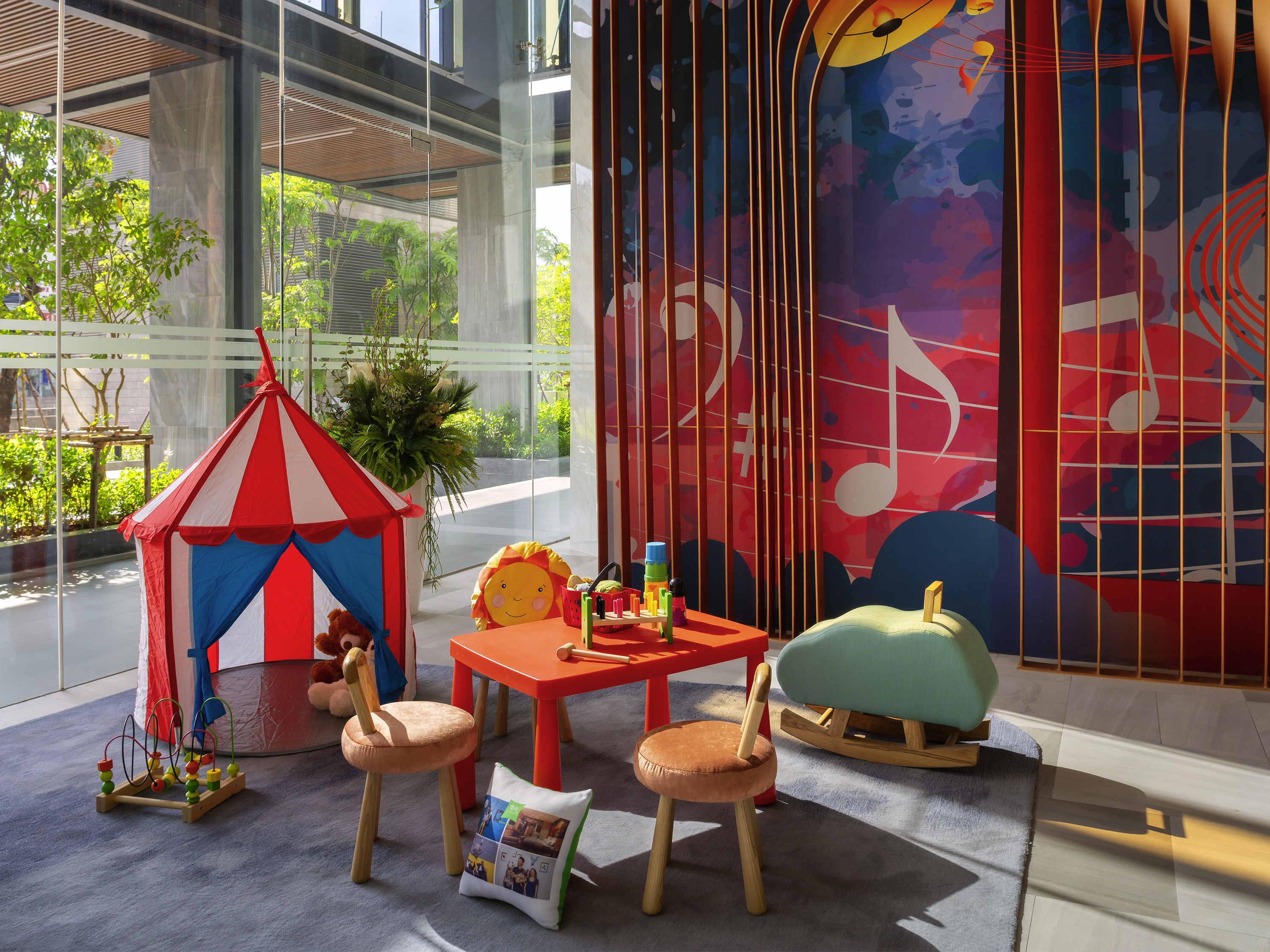 Ibis Styles Bangkok Ratchada Hotel Kültér fotó