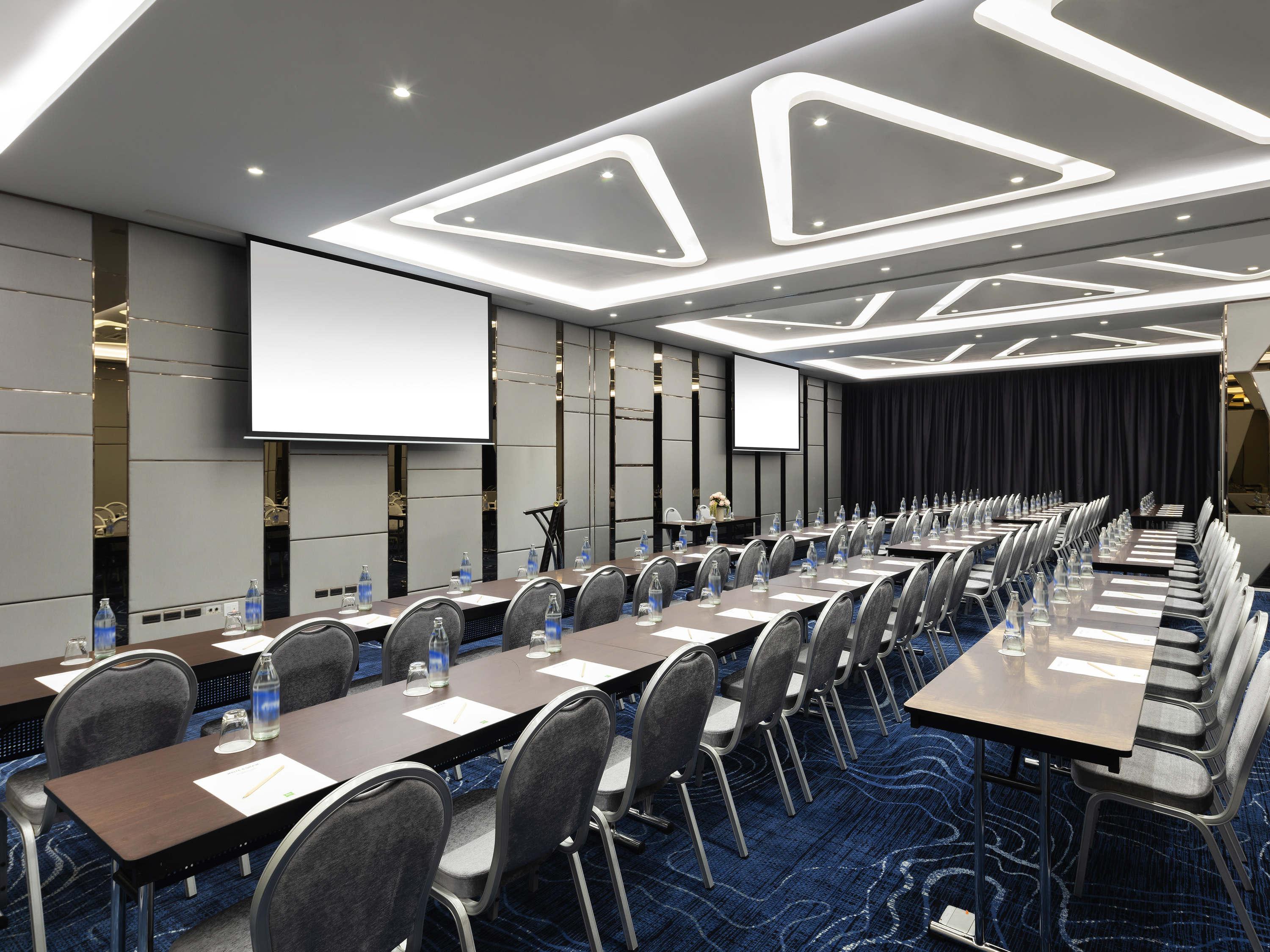 Ibis Styles Bangkok Ratchada Hotel Kültér fotó